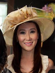 Kentucky Derby fashion goes over the top at Mo's for Holly Rose Ribbon  benefit bash