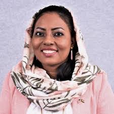 Heidi Diedrich's Instagram, Twitter & Facebook