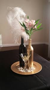 Party Table Decorations Ideas Roaring 20s 40 Ideas Newyearsevetabledecor Party Table Dec In 2020 1920s Party Theme Great Gatsby Themed Party Gatsby Party Decorations