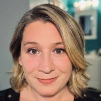 Amy Batchelor's Instagram, Twitter & Facebook