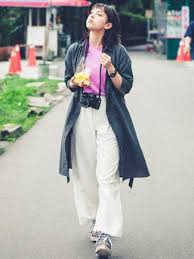 Shop puma's collection of on trend neon & bright colored shoes and clothing. Multi Colored Sneakers Outfits For Women 35 Ideas Outfits Lookastic