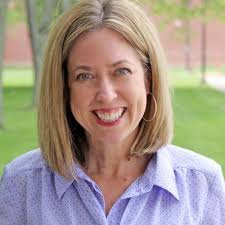 Carrie Dodd's Instagram, Twitter & Facebook