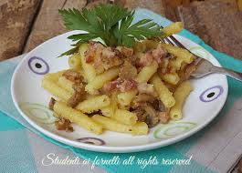 I fagioli hanno ottimi valori nutrizionali, sono ricchi di carboidrati. Pasta Panna E Pancetta Giallo Zafferano
