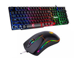 Si el mouse y teclado son gamers pueden valer desde 50.000 COP hasta 100.000 depende de los perifericos