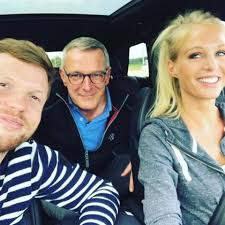 In spring, i like wearing dresses the most. Facebook