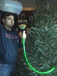 It has no motorized parts or anything. 5 Weird Easy Ways To Water Your Christmas Tree Christmas Ideas Wonderhowto