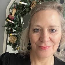 Sunrise walk, Team LYD