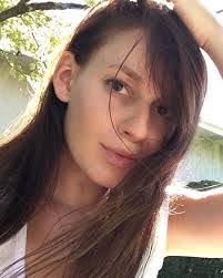 Emily Friedman's Instagram, Twitter & Facebook