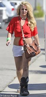 Бритни спирс (britney spears) дата рождения: Britni Spirs Slomala Lodyzhku Foto Centralnye Novosti