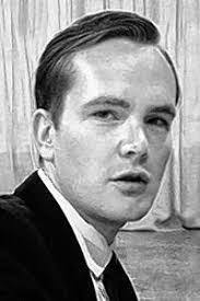 Caitlin Meade's Instagram, Twitter & Facebook