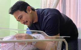 Saharul ridzwan is an actor, known for megat extend (2017) and harus berpisah (2015). Saharul Ridzwan Hadiahkan Honda Jazz Untuk Isteri