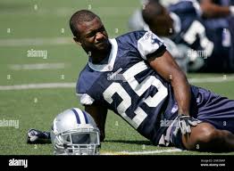 Dallas Cowboys safety Pat Watkins (25) during NFL football minicamp in  Carrollton, Texas, Wednesday, June 17, 2009. (AP Photo/Tony Gutierrez Stock  Photo