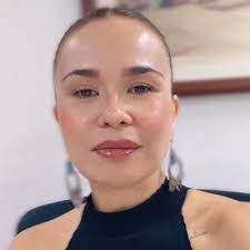 Roxana Aispuro's Instagram, Twitter & Facebook