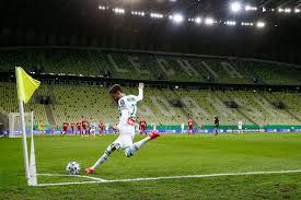 Oficjalny profil lechii gdańsk na twitterze. Lechia Gdansk Znalazla Sposob By Zarobic Na Derbach Z Arka Kibice Wypelnia Stadion Pilka Nozna Sport Pl