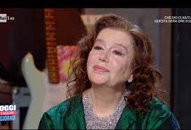 Il sito ufficiale di stefania sandrelli. Stefania Sandrelli Brucia Ancora Il Tradimento Di Gino Paoli Che Le Fece Spaccare Casa Foto Ultime Notizie Flash