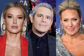 We spoke to claire crilly, skin cancer screening specialist at the mole clinic, who pointed out which mole aesthetics could be cause for concern, and which most likely mean you've got nothing to worry about. How To Check Your Skin For Melanoma Suspicious Moles Style Living