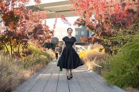 There are thousands upon thousands of fashion blogs across the internet which are filled to the brim with today's latest trends and new pieces of clothing. Norafinds A Vintage Fashion Blog To Follow Retrocat
