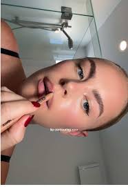 Stunning Wedding Makeup Ideas for Brides and Guests