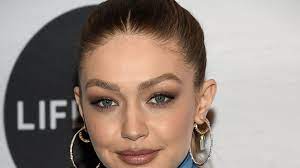 Celebrity Birthdays For The Week Of April 21 27 Abc News