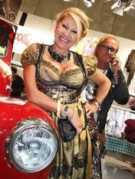 Carmen robert geiss cdu politician criticizes the swanky behavior of the geissens in the corona crisis the canadian from p5.focus.de sie wurde 1982 zur „miss fitness gewählt. Carmen Geiss Net Worth Net Worth List