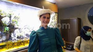 Dikutip portal jember dari berbagai sumber, berikut ini biodata paula verhoeven wong, ibu dari kiano tiger wong. Profil Paula Verhoeven Istri Baim Wong Yang Tengah Hamil Anak Kedua