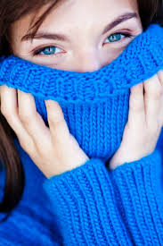 Windburn is a condition caused by exposure to strong and frequently cold winds for extended periods of time. Sunburn And Windburn Differences Between These Winter Skin Concerns Allure