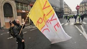 Lors de l'acte v du samedi 15 décembre, les «gilets jaunes» ont fait sortir du lot une de leurs revendications : Qu Est Ce Que Le Ric Reclame Par Les Gilets Jaunes L Express
