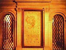 Stephen ii marks the historical delineation between the byzantine papacy and the frankish papacy. Bremm An Der Mosel In Der Calmont Region Mehr Als 40 Ferienwohnungen Weinguter Hotels Pensionen Gastezimmer Und Gaststatten Ferienwohnung Ferienwohnung Mosel Mosel Ferienwohnung Weingut Hotel Pension Und Gaststatte