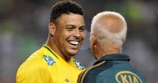 Le pedí a un médico que me cortara las piernas. Ronaldo Maradona Co So Viel Wurden Die Ehemaligen Superstars Heute Kosten German Site