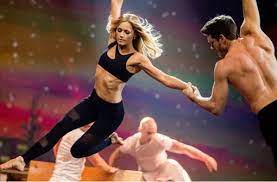 Helene Fischer Ein Akrobat Schwingt Sich Ins Herz Der Schlagerkonigin Panorama Stuttgarter Nachrichten