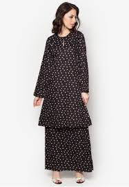 These sentences come from external sources and may not. Baju Kurung English Cotton From Azka Collection In Black Reminisce The Good Old Days Of The Carefree Kampung Lifestyle And Let T Model Pakaian Baju Kurung Gaun