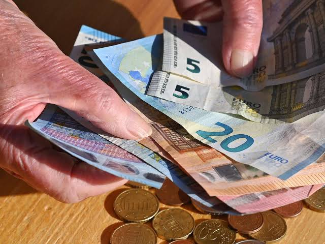 Rentenzuschuss 2026: Rentner sollten jetzt vier Hilfen beantragen