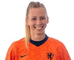 Nancy Loth's Instagram, Twitter & Facebook