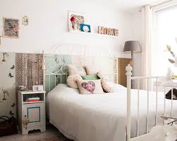 الجمع بين خلفية في غرفة النوم الصورة