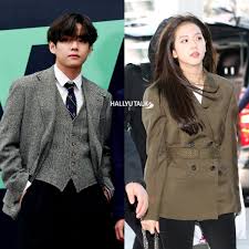 Lyrically, the song speaks of meeting a potential love interest at a nightclub. Bts V Blackpink S Jisoo And More K Pop Idols Who Have The Prettiest Heart Smiles Pinkvilla