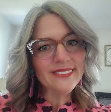 Aldi AOS Cat Chair and Barefoot Dreams Blanket Dupe Review