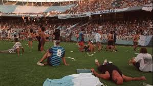 800 east san carlos avenue,san carlos,california94070usa. 7 De Marzo El Dia Del Hincha De Racing Tras La Pagina Mas Negra De La Historia Del Club Tyc Sports