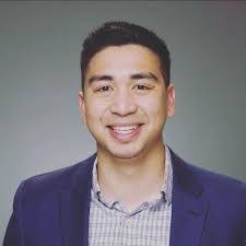 Andrea Dodge's Instagram, Twitter & Facebook