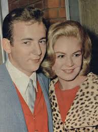 Modern Screen Magazine April 1964