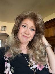 Woman's Appearance After Lockup Sparks Negative Comments