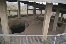 Gufkral and burzahom in kashmir, mahgara, chopani mando, and koldihwa in belan valley in uttar pradesh, and. Burzahom Bumzoha Caves Kashmir As It Is