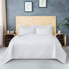 Enjoy free shipping on most stuff, even big stuff. Buy Bedsure Quilt Sets King White Bedspread Summer Lightweight King Bed Coverlet 3 Pieces Includes 1 Quilt 2 Shams Online In Turkey B07pnpswtw