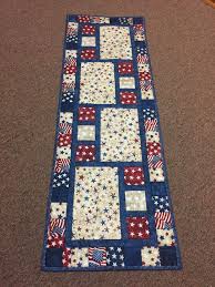 751c90eb627c48a63ec664a89920aad2 Jpg 736 981 Quilted Table Runners Patterns Quilted Table Runners Holiday Table Runner