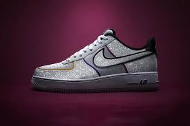 Nike S Day Of The Dead Pack Celebrates One Of Mexico S Most Well Known Traditions Nike Nike Air Force Nike Air