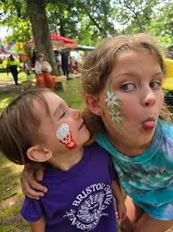 Continuing fair tradition with grandkids