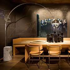 All is sweetness and light in your space when you accent it with ethan allen table lamps. Interior Lighting Dining Table Lamps Buy At Light11 Eu