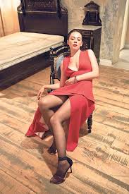 Demet Evgar - Free pics, galleries & more at Babepedia