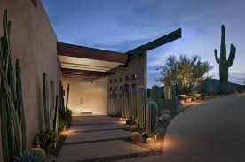If you live in a desert area where rain is not a common occurrence, then having a garden may be a difficult task. Modern Trends Cactus Garden Ideas Tips Gina Garden Manage Gfinger Es La App De Jardineria Mas Profesional