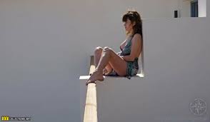 PilGrimGirl Kary Playing Wind Picture Set & HD Video Download