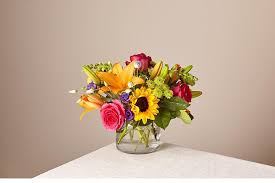 Flowerfarm is a leading wholesale flower distributor that rightly cuts out the middleman in order to give you the best possible experience when ordering bulk flowers online. The Best Flower Delivery Services In 2021